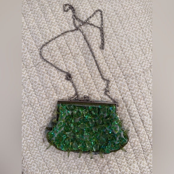 Beaded Satin lined Handbag​​ - Picture 4 of 5